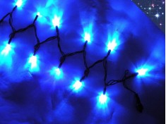 Светодиодная уличная гирлянда нить Синие огни 10 метров Черный провод 3.2 мм 100 Led